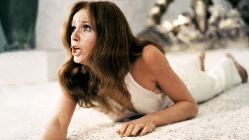 Image from the movie "The Bird with the Crystal Plumage"