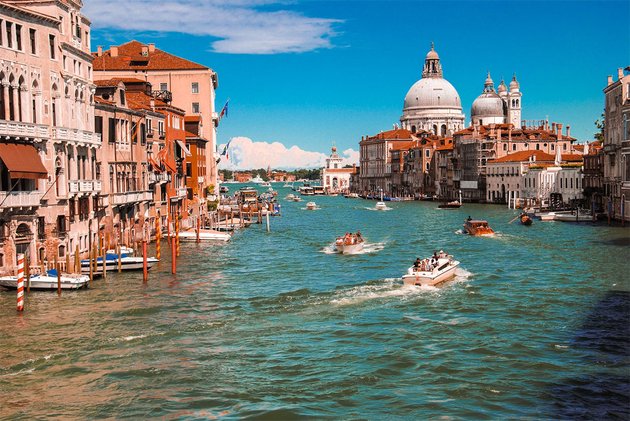A Journey Through the Breathtaking Coastline of Southern Italy