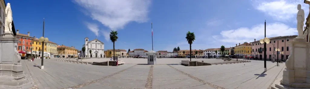 Palmanova, Piazza Grande