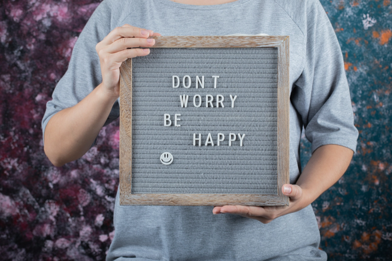 motivational-inspirational-quotes-with-carved-wooden-letters-board