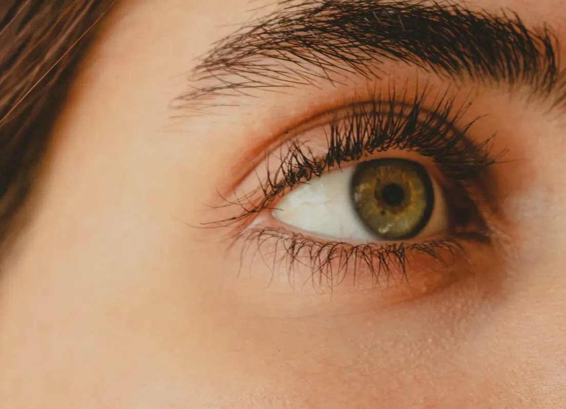 How Long Does It Take to See Results from an Eyelash Growth Serum
