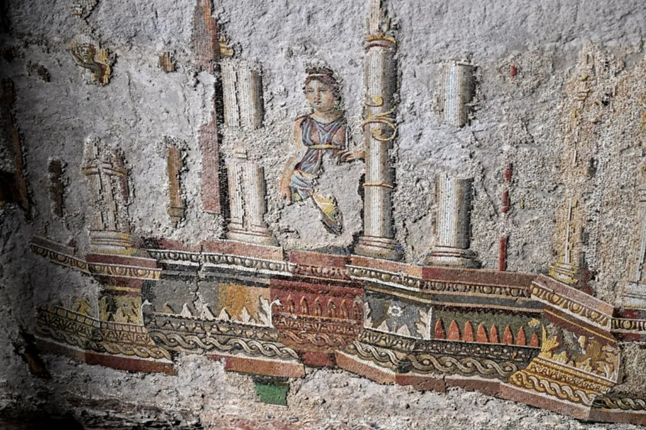 Trajan's Baths Reopen at Colle Oppio, Revealing a Painted City Buried Beneath the Empire b